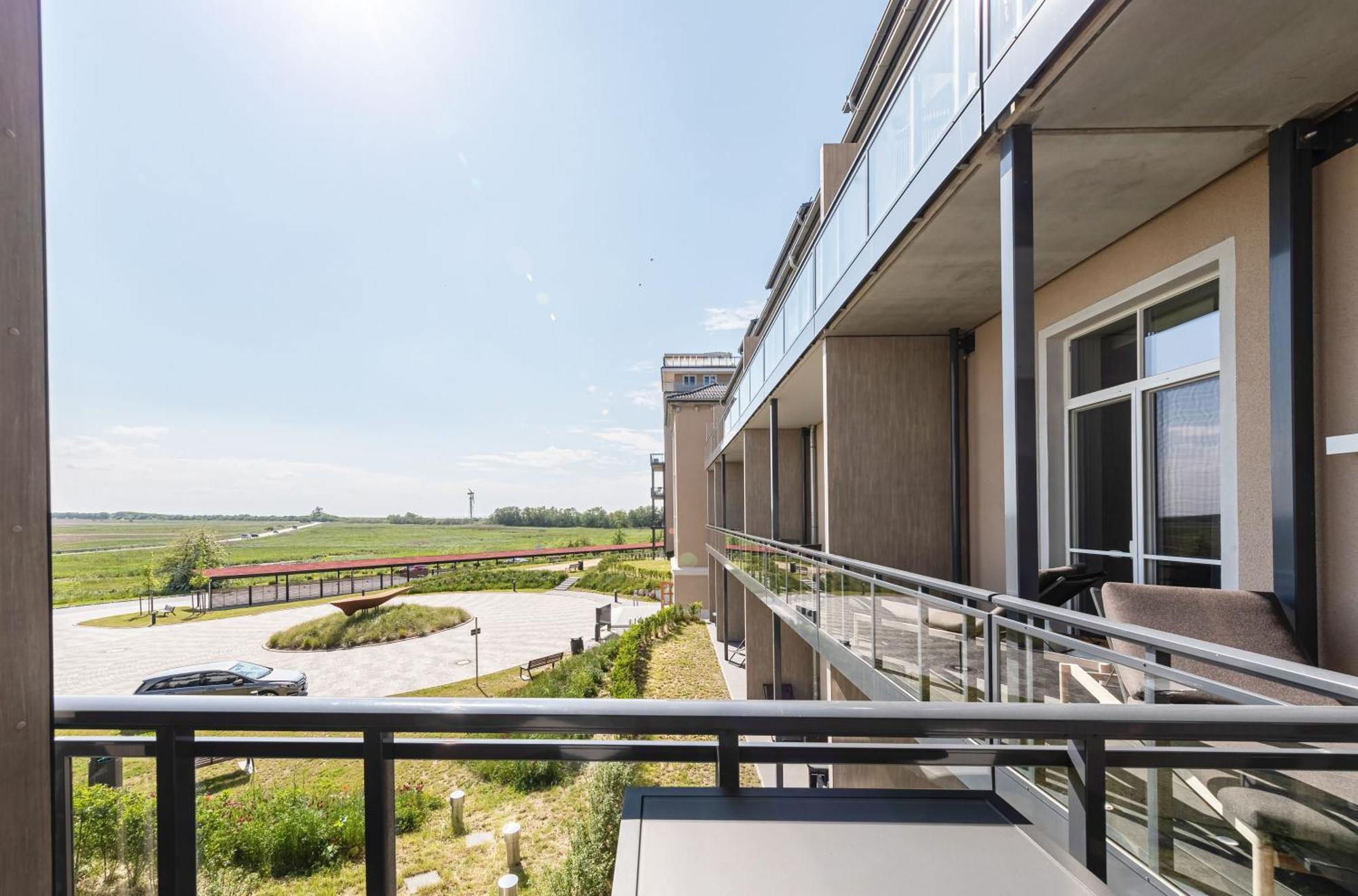 Moderne Apartments in der Seefahrtschule - 600m bis zum Ostseestrand Wustrow  Exterior foto